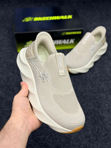 Skechers Slip ins Skech Walk Carbon Infused - Cream