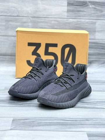 Yeeezy 350 All Black Reflective Premium Batch