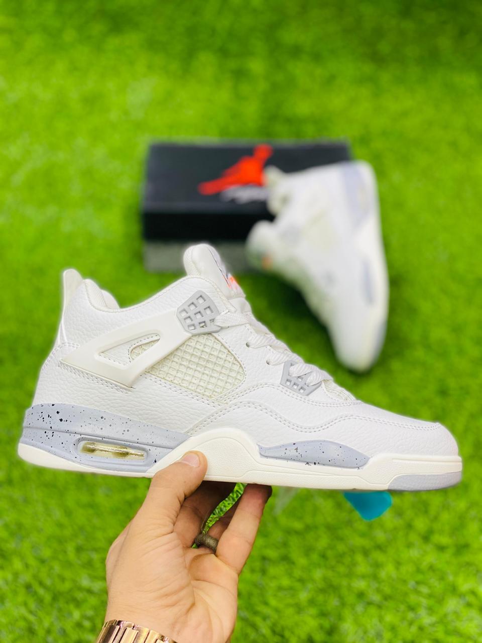 Nk Air Jordan 4 White/Grey