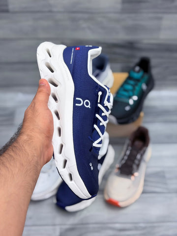 On cloud tilt - Blue White