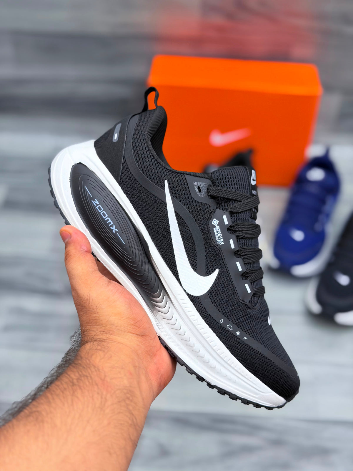 Nk Vomero 18  - Black/White