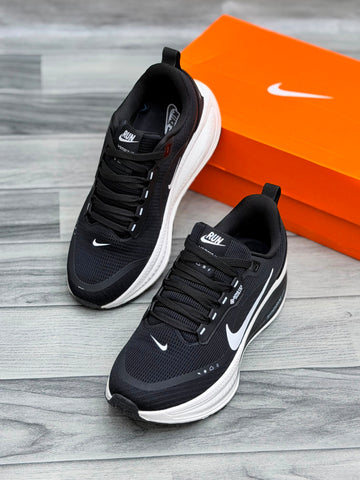 Nk Vomero 18  - Black/White