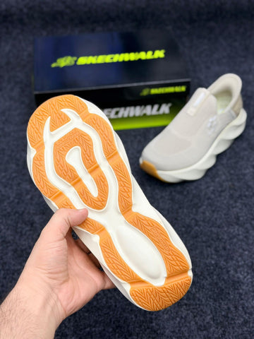 Skechers Slip ins Skech Walk Carbon Infused - Cream