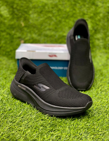 Skechers Slip Ins - All Black