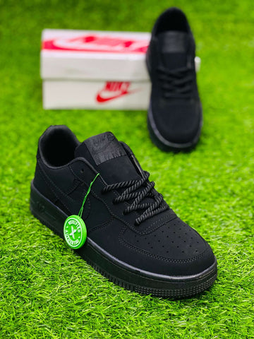 Nk Sneakers All Black