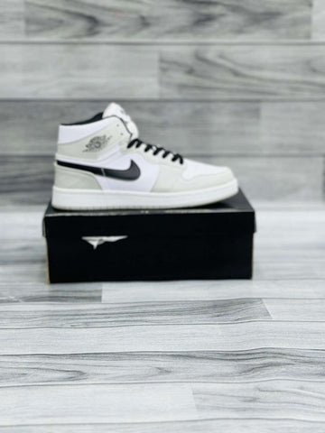 NK AJ1 Mid – Light Smoke Grey