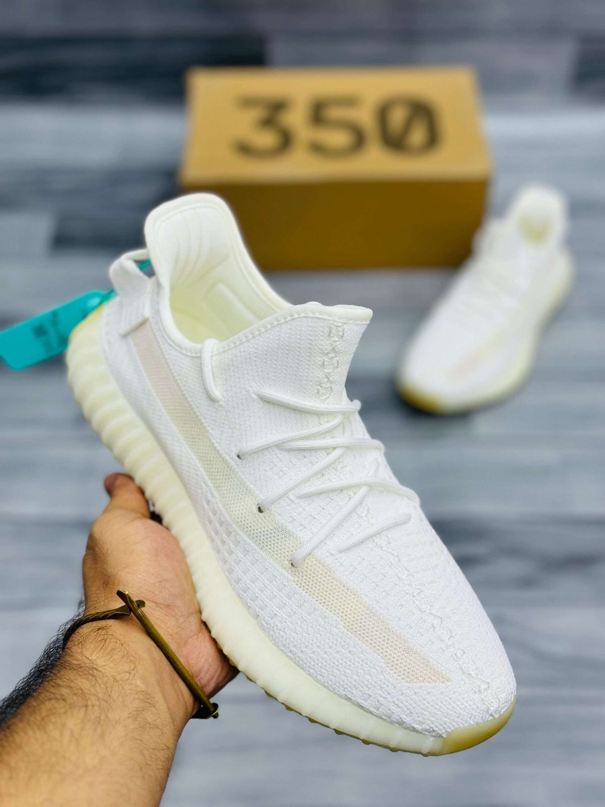 Yeeezy 350 V2 Cream White / Triple White