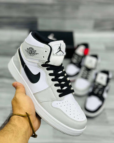 NK AJ1 Mid – Light Smoke Grey